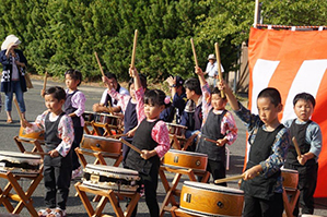 村櫛幼稚園の太鼓の演奏